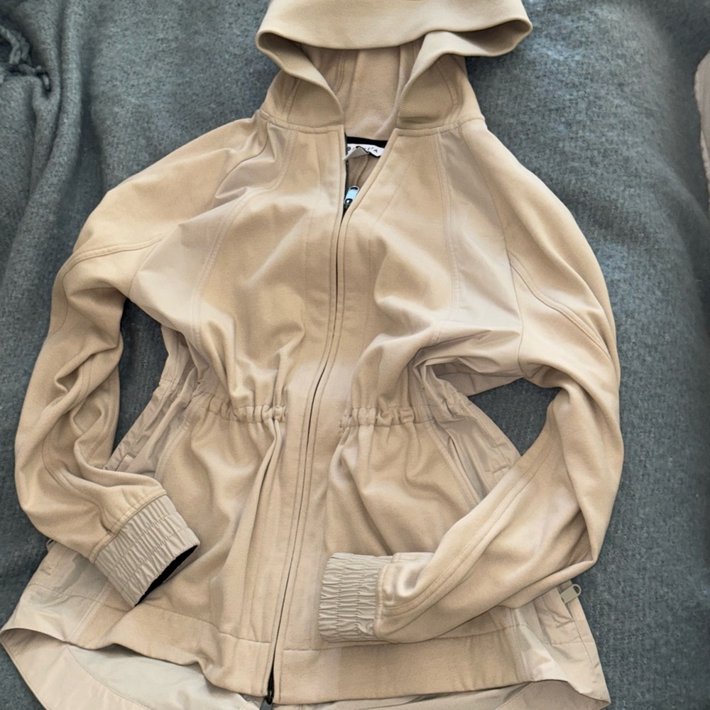 Athleta women’s Tan Hooded Jacket